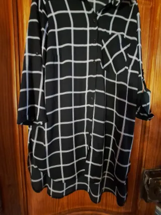 Blusa Yessica Cuadros Blanco y Negro