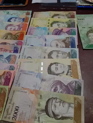 Lote de Billetes Venezolanos
