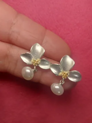 Pendientes flor perla plata y oro