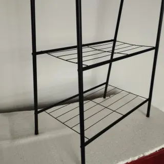 Burra para ropa de metal negra