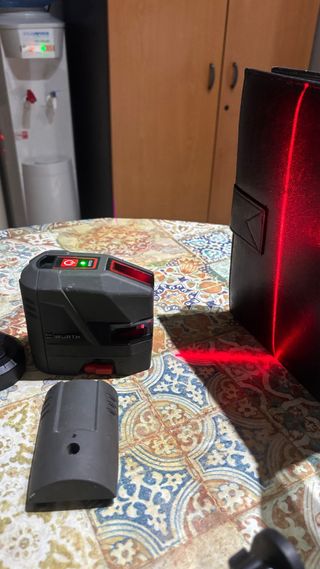 Nivel Láser Wurth + Soporte y Batería