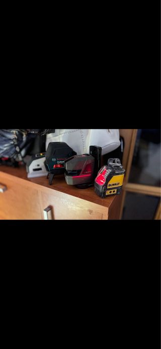 Nivel Láser Wurth + Soporte y Batería