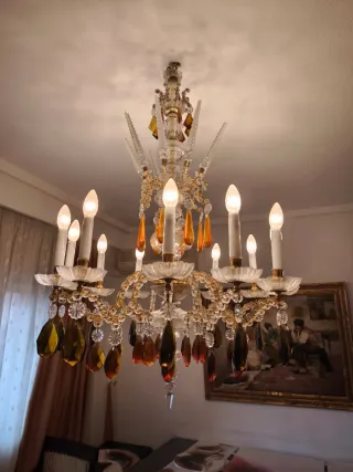 Gran lámpara de araña antigua