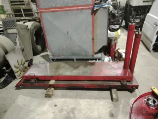 Elevador neumático de motos