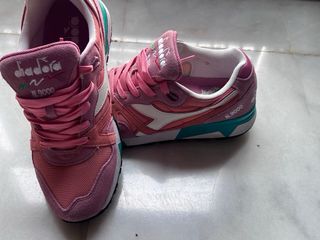 Zapatillas Diadora rosas y turquesa