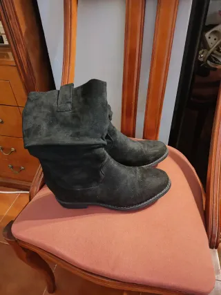 Botas negras ante talla 39