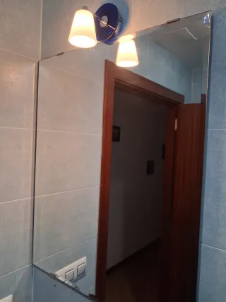 Conjunto baño: espejo, aplique y balda