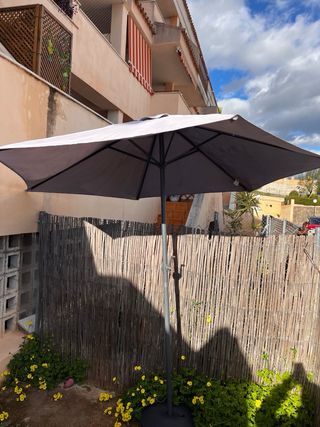 Sombrilla grande terraza con base y manivela