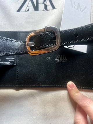Cinturón fajín piel Zara negro