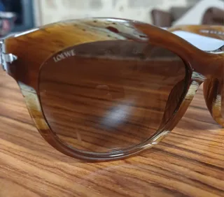 Gafas de sol Loewe marrones