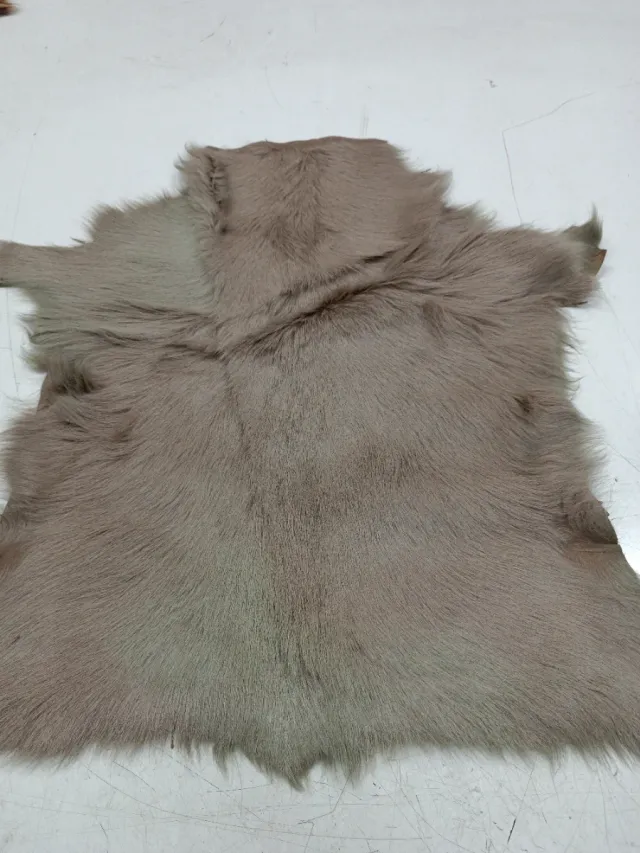 Piel de cabra natural