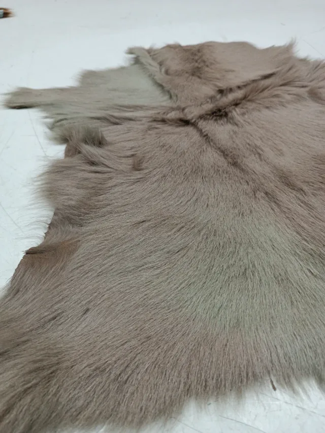 Piel de cabra natural