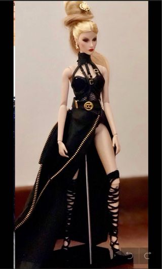 Abiti per bambola