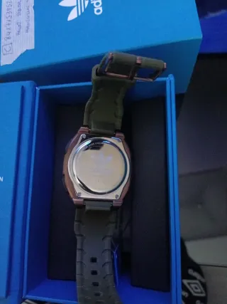 Reloj Adidas Dorado y Verde