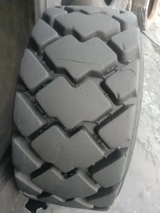 Neumáticos 12/16.5 para Bobcat dos unidades 200