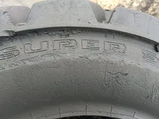 Neumáticos 12/16.5 para Bobcat dos unidades 200