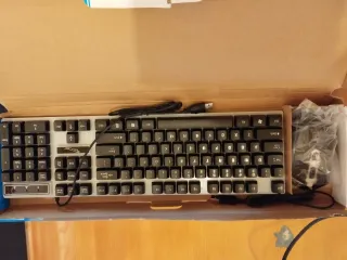 Teclado y ratón RGB