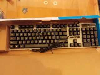 Teclado y ratón RGB