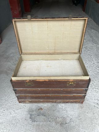 Baúl de madera vintage