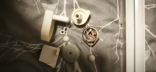 Mampara de ducha de cristal con líneas