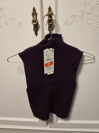 Jersey sin mangas cuello alto morado Talla S