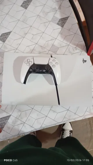 Consola PS5 Slim con lector de disco