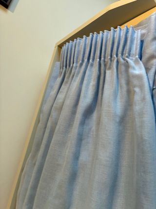 Cortinas azules de tela confeccionadas a mano