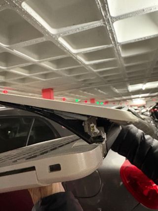 HP Laptop Funciona - bisagra rota