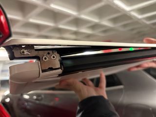 HP Laptop Funciona - bisagra rota