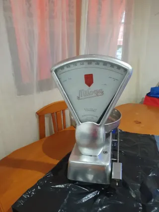 Báscula Vintage Metálica