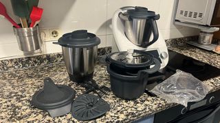 Thermomix TM6 con doble vaso, varoma y cortador