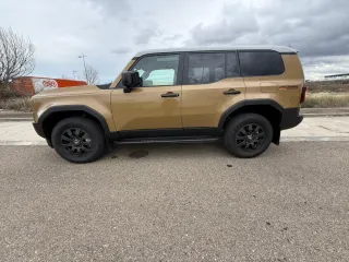 Toyota Land Cruiser 250 2024