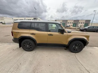 Toyota Land Cruiser 250 2024