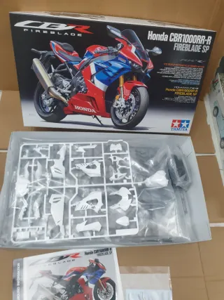 Maqueta Honda CBR1000RR-R Fireblade SP Tamiya