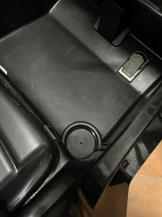 Coche eléctrico infantil negro