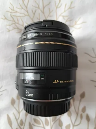 Objetivo Canon EF 85mm f/1.8 USM