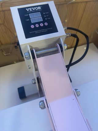 Mesa de escritorio Ikea, mas maquina de estampado