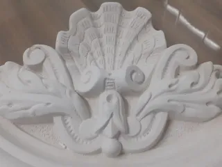 Molduras de escayola decorativas