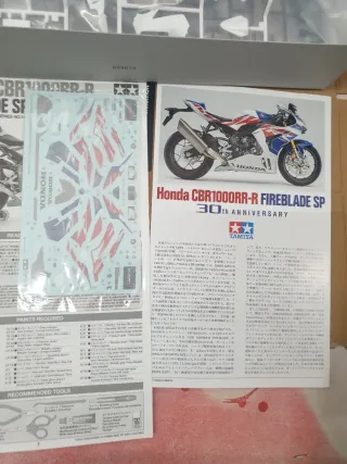 Maqueta Honda CBR1000RR-R Fireblade SP Tamiya