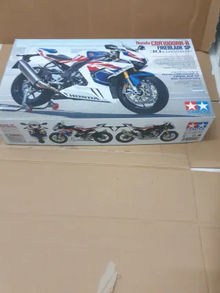 Maqueta Honda CBR1000RR-R Fireblade SP Tamiya