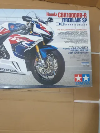 Maqueta Honda CBR1000RR-R Fireblade SP Tamiya
