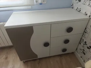 Habitación infantil completa.(De muebles Ros)