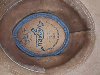 Sombrero de piel australiano con canguro