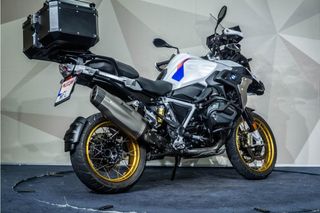 BMW R 1250 GS AKRAPOVIC * TOPCASE * IMPECABLE
