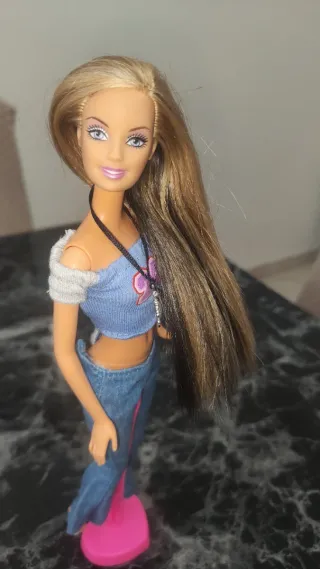 Barbie Vintage con Top e Ciondolo Tartaruga