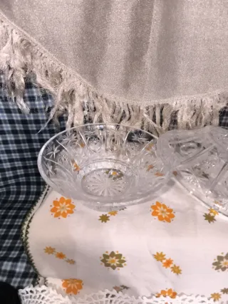 Bombonera de cristal rallada