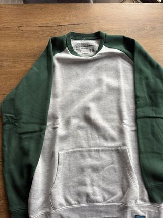 Jersey pull and bear hombre M gris verde