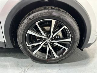 Toyota C-HR 140H ADVANCE