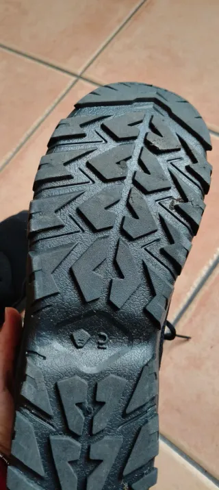 Zapatillas de montaña negras