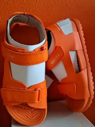 Sandalias Geox Naranja y Blanco